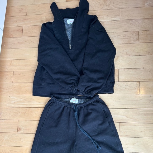 Xirena Black Jumpsuit - Picture 1 of 3